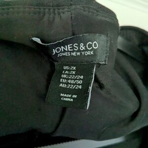 Jones New York Classic Black Apparel